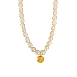 Big pearls necklace with...