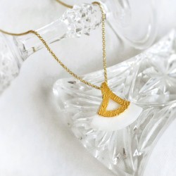 White marble necklace